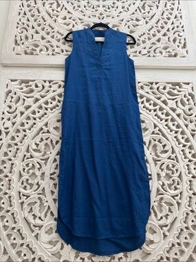Brochu Walker 100% Linen Sleeveless V-Neck Midi Dress